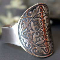 Cassius, medieval shield signet ring in silver
