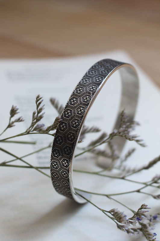 Chestnut flower, traditional japanese pattern bracelet in silver