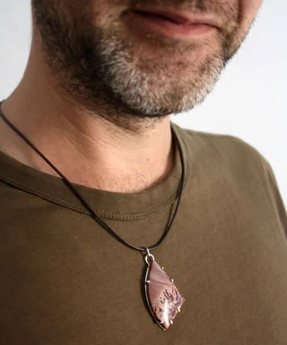 Chiricahua, Native American tribe pendant in silver and Apache rhyolite