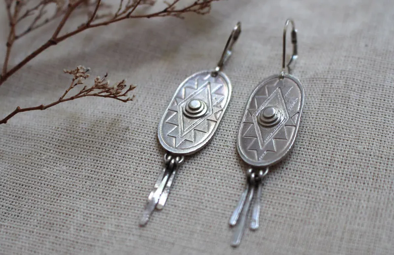 Citlalli, Pre-Hispanic cross earrings in sterling silver