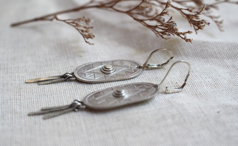 Citlalli, Pre-Hispanic cross earrings in sterling silver
