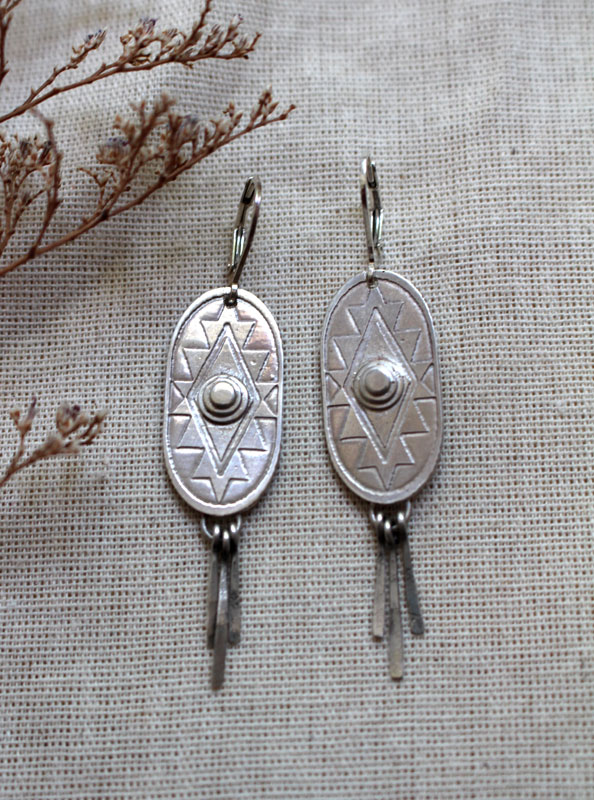 Citlalli, Pre-Hispanic cross earrings in sterling silver