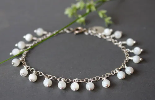 Cosmos, flower of innocence bracelet in silver and nacre