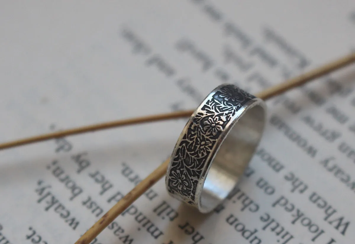 Cosmos, flower ring in sterling silver