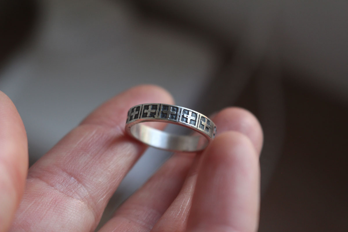 Cross, medieval faith ring in sterling silver