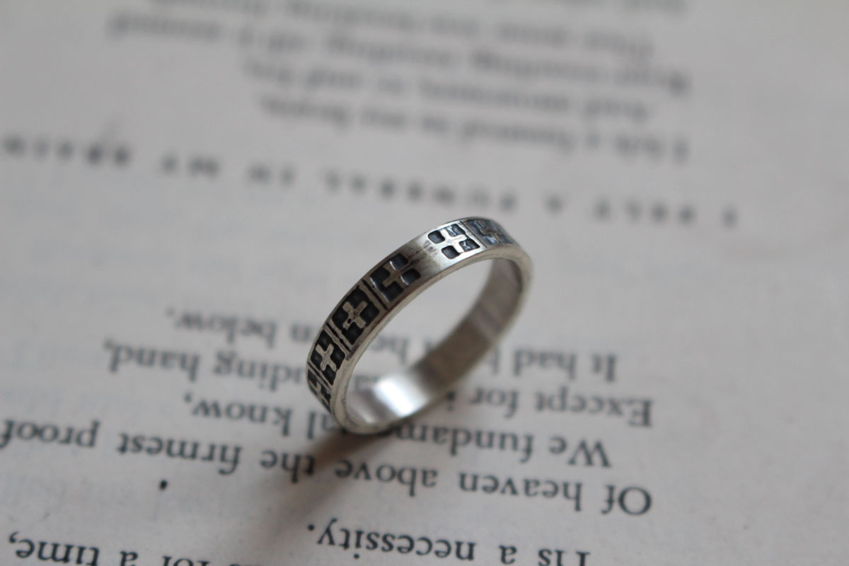 Cross, medieval faith ring in sterling silver