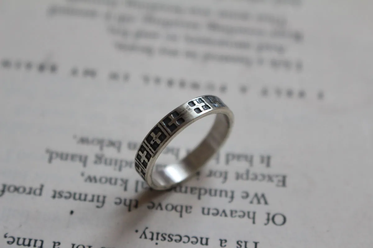 Cross, medieval faith ring in sterling silver
