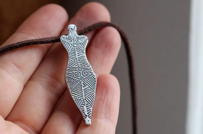 Cucuteni Venus, neolithic mother goddess necklace in silver