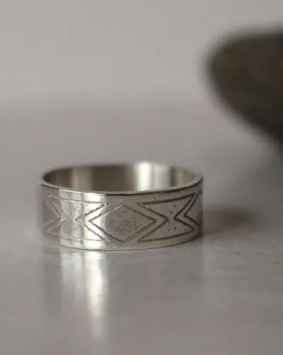 Custom band, personalized wedding ring in sterling silver