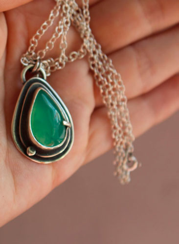 Chrysoprase teardrop, romantic necklace in silver and chrysoprase