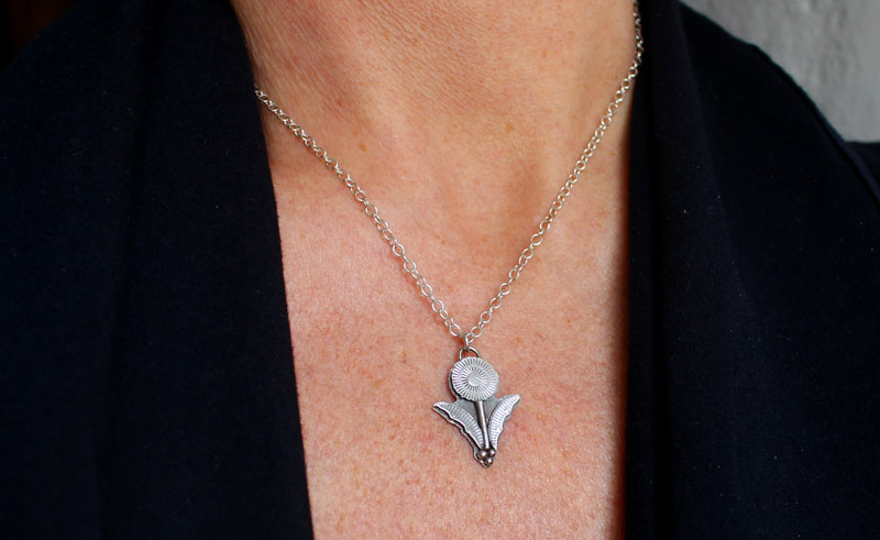 Dandelion, botanical lion’s tooth necklace in silver