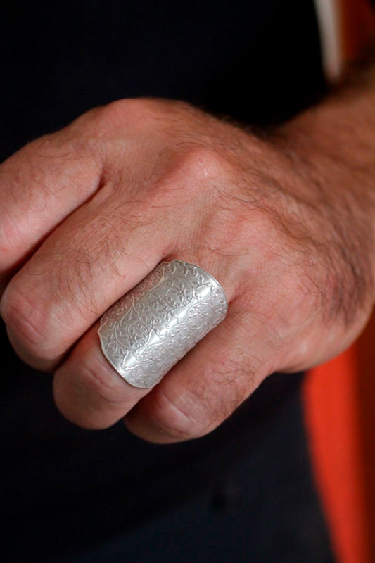 Dandy, Baroque elegance ring in sterling silver