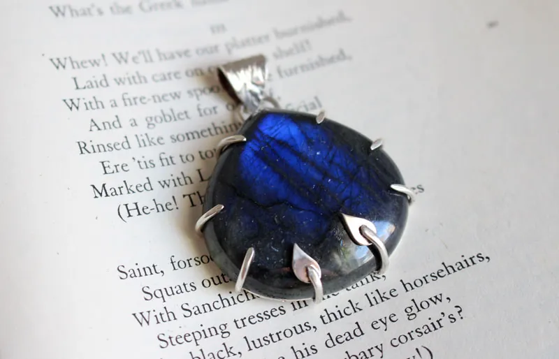 Dawn’s bloom, aurora pendant in silver and labradorite