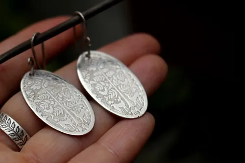 Deer in the early morning, Mexican Otomi bestiary earrings in silver