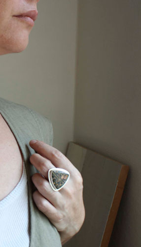 Delta, triangle ring in sterling silver and leopard jasper