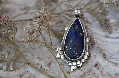 Dusk inflorescence, nocturnal flower pendant in silver and lapis lazuli