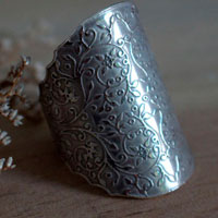 Dandy, baroque elegance ring in sterling silver