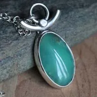 Earth goddess, venus necklace in silver and chrysoprase