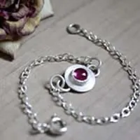 Ekadaura, round bracelet in silver and birthstone (garnet, amethyst, aquamarine, moonstone, onyx, alexandrite, ruby, peridot, sapphire, opal, citrine, turquoise)
