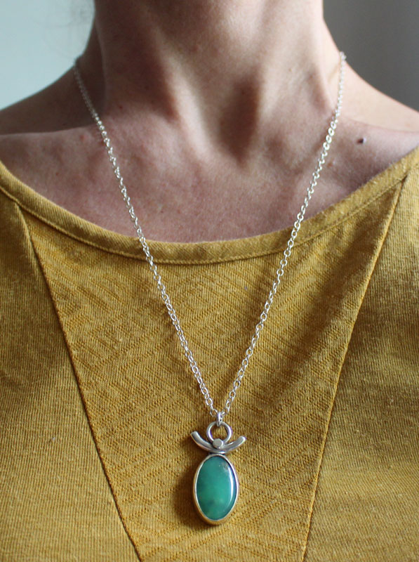 Earth goddess, Venus necklace in sterling silver and chrysoprase