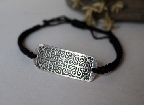 Enguerrand, medieval bracelet in sterling silver and macrame