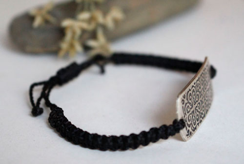 Enguerrand, medieval bracelet in sterling silver and macrame