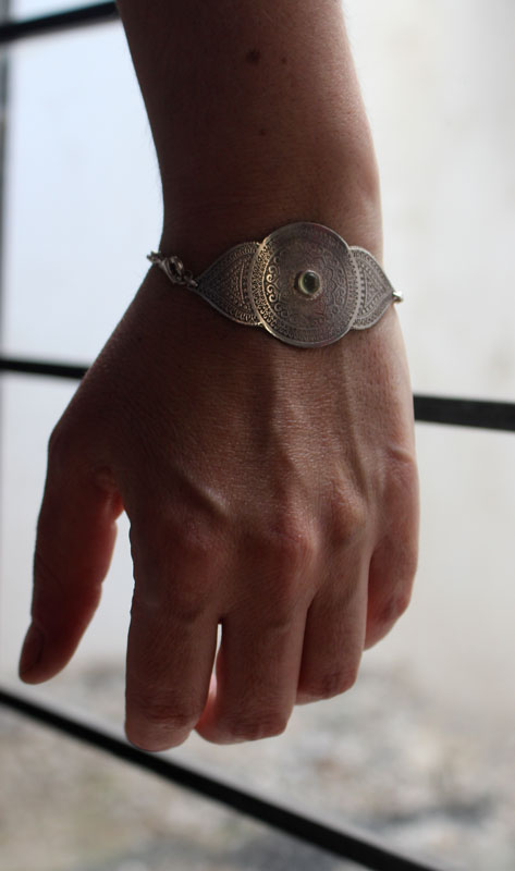 Eye of the soul, mandala bracelet in sterling silver and prehnite