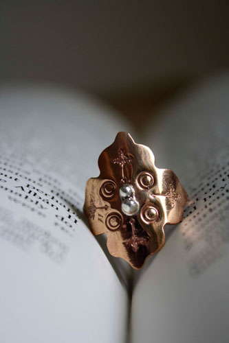 Fire rose, medieval rosette ring in silver and copper