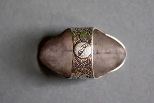Flower of wisdom, Indian paisley drop ring in silver