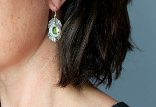 Forest under the stars, moonbeam earrings in silver and peridot