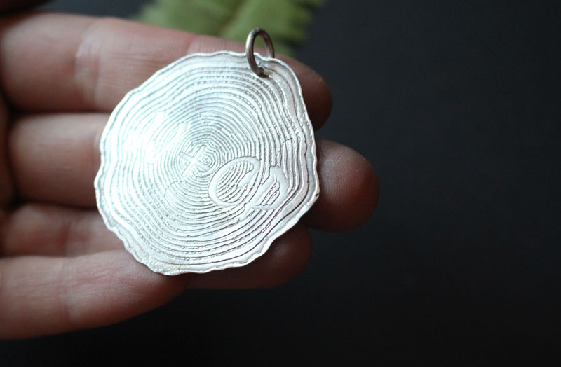 Forever, memory engraved in the tree’s age rings pendant in silver