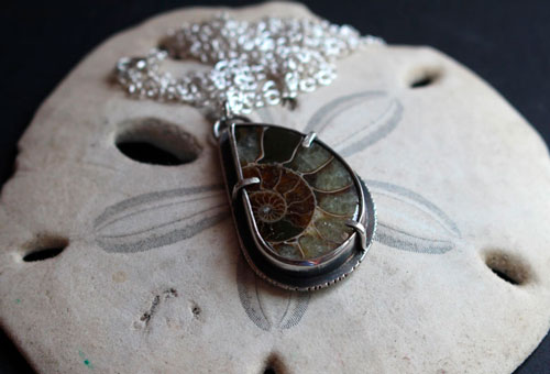 From the bottom of the ocean, underwater exploration necklace in silver and fossil ammonite