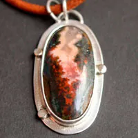 From the depths of the earth, volcano necklace in silver and seam agate