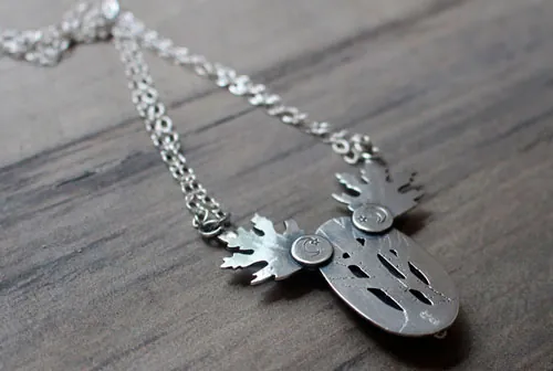 Frost leaves, elven leaf necklace in silver and labradorite