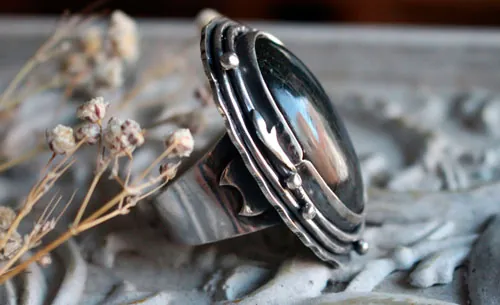 Frost moon over the forest, elven ring in silver with labradorite
