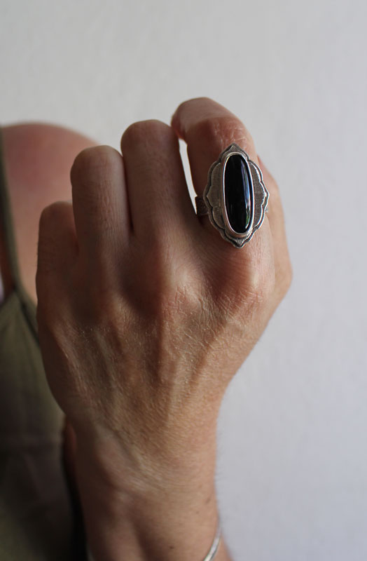 Flower of the wind, cloud ring in sterling silver and onyx