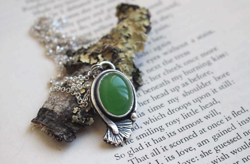 Green ginkgo, leaf necklace in silver and green agate