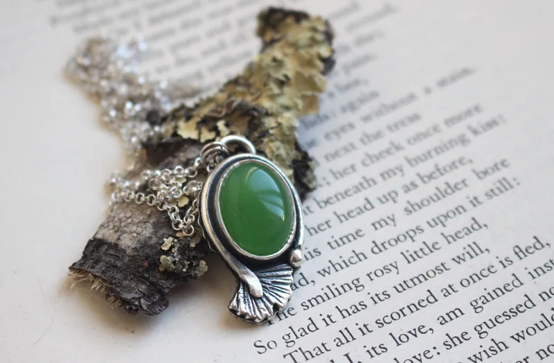 Green ginkgo, leaf necklace in silver and green agate
