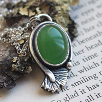 Green ginkgo, leaf necklace in silver and green agate