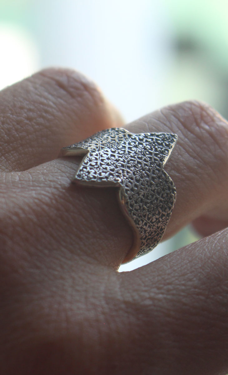 Guide, marquise-shaped mosaic ring in sterling silver