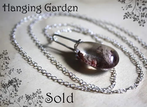Hanging garden, Babylon mystery necklace in silver and phantom quartz