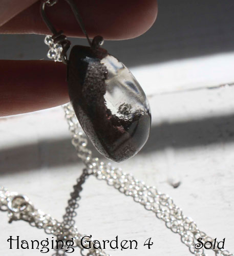 Hanging garden, Babylon mystery necklace in silver and phantom quartz