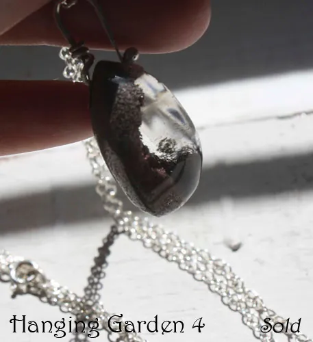 Hanging garden, Babylon mystery necklace in silver and phantom quartz