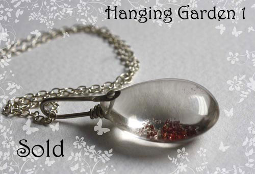 Hanging garden, Babylon mystery necklace in silver and phantom quartz