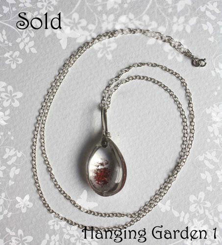 Hanging garden, Babylon mystery necklace in silver and phantom quartz
