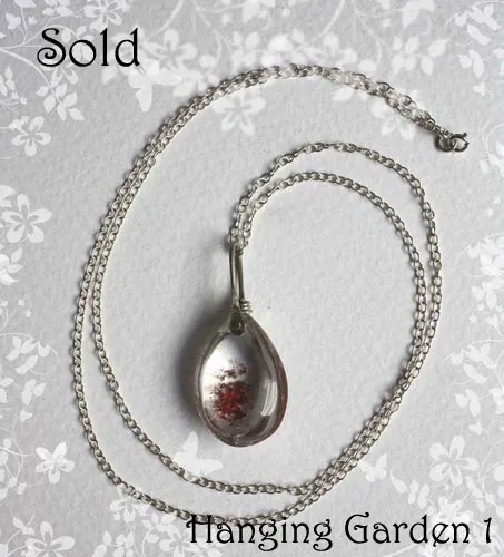 Hanging garden, Babylon mystery necklace in silver and phantom quartz