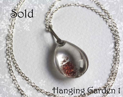 Hanging garden, Babylon mystery necklace in silver and phantom quartz