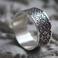 Helorian, medieval flower silver ring