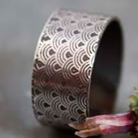 Hitomi, Japanese waves ring in sterling silver