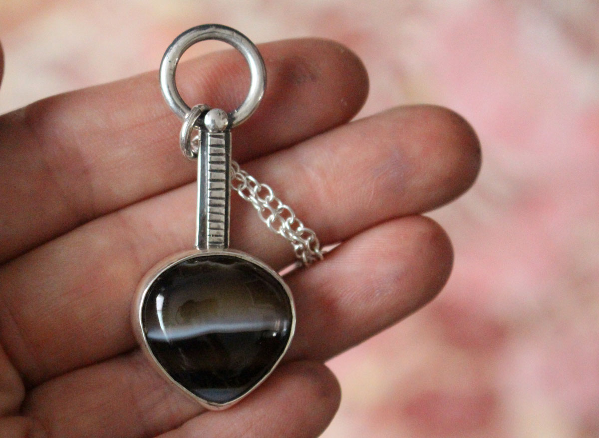 Horizon, rising sun necklace in silver and agate
